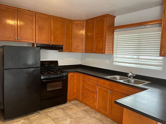 3rd image of 3010 Glendora St #2