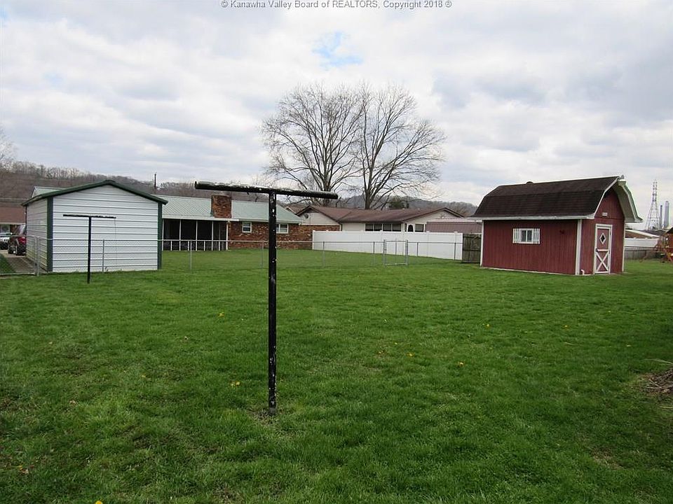 2nd image of 157 Shawnee Est