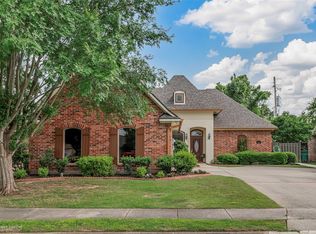 222 Gloucester Dr, Bossier City, LA 71111