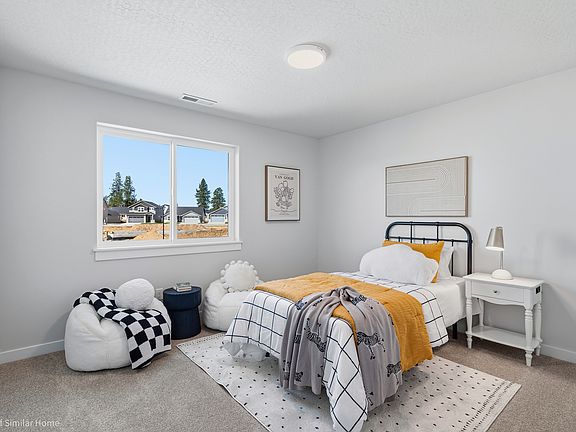 Bedroom 3 (Upstairs)