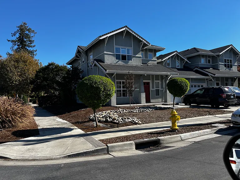 1078 Portola Ave — Photo 19