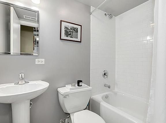 4th image of 3150 N Sheffield Ave APT 409