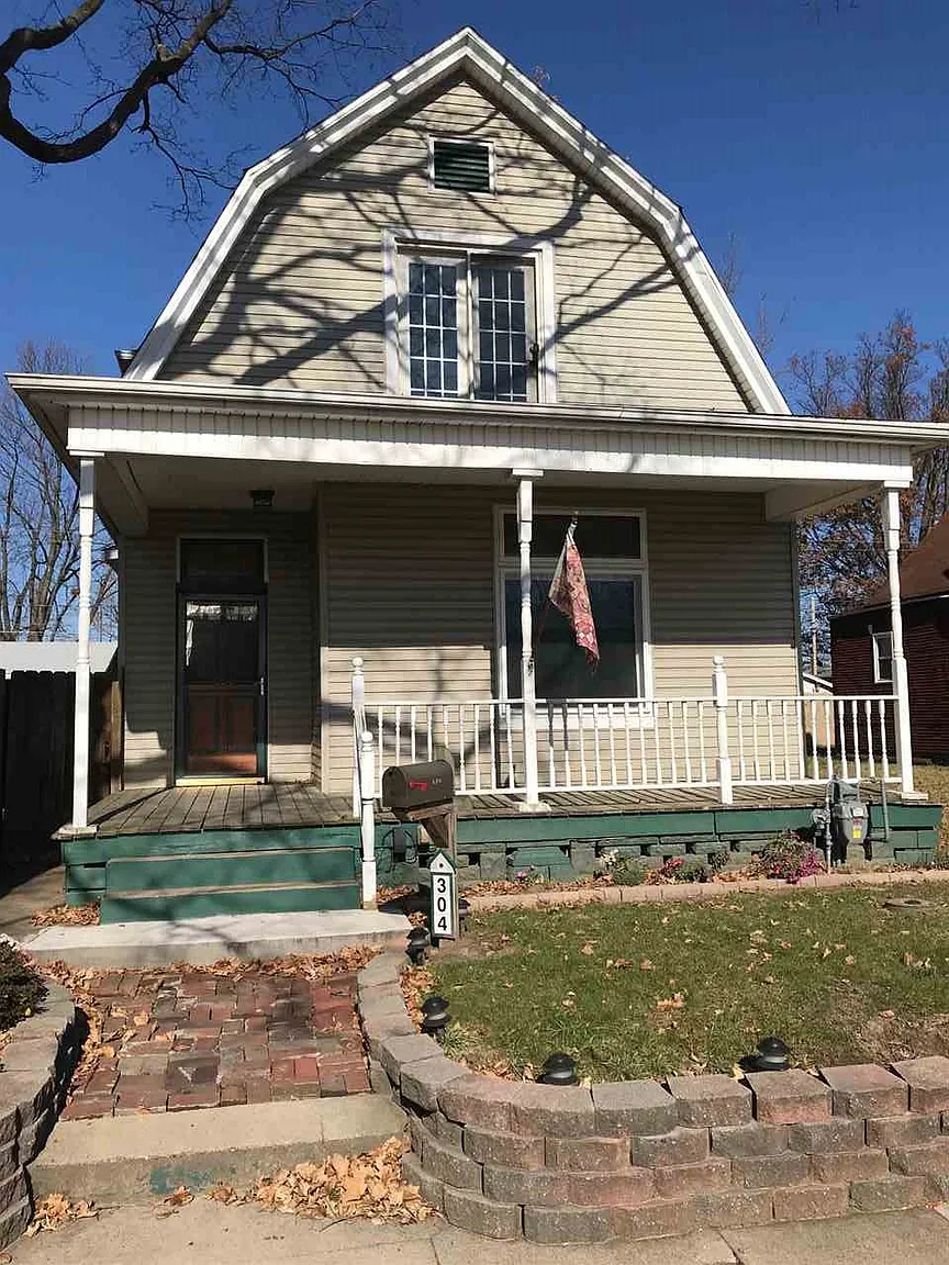 304 E Iowa St photo 1