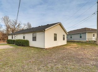 2202 W B St, Joplin, MO 64801