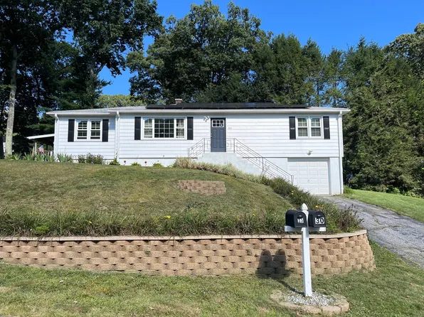 30 Knollwood Drive, Wolcott, CT 06716
