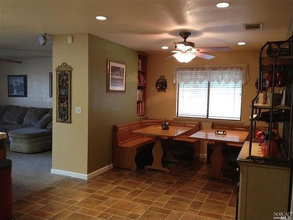 5th image of 3228 Palomino Cir