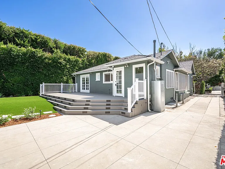 1441 N Ogden Dr — Photo 42