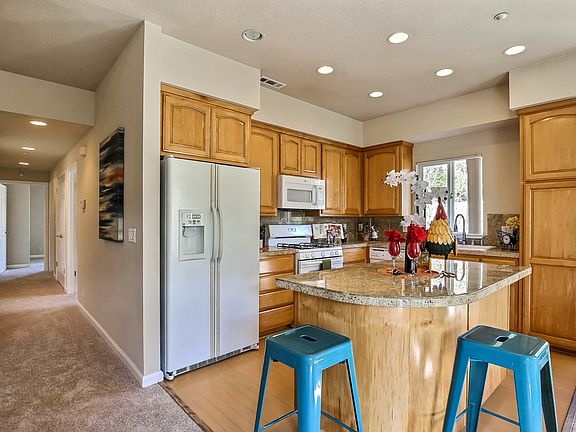 3rd image of 295 Tradewinds Dr APT 206