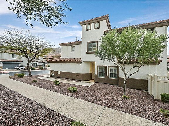 2nd image of 1109 Tropical Star Ln Unit 3
