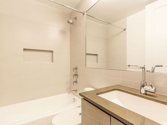 5th image of 201 E 86th St APT 8G