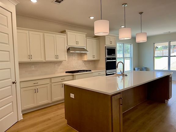 2nd image of 5555 Heather Oak Dr