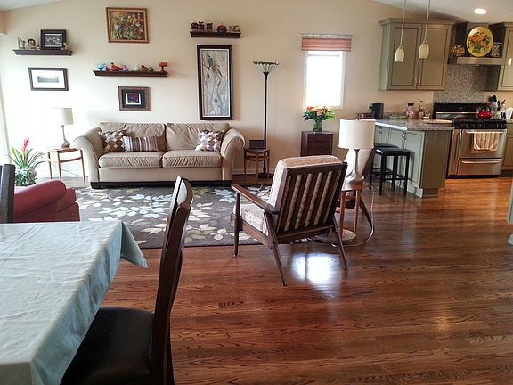 Open DR, LR and kitchen