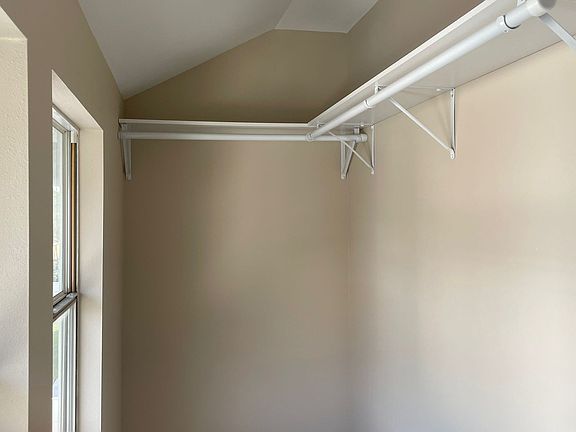 2nd image of 3650 Franklin Ave #2A