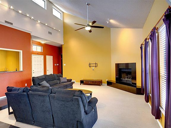 4th image of 2136 Steeplewood Dr