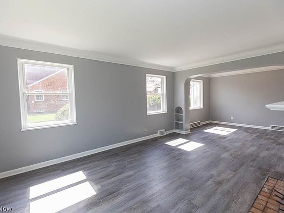 2nd image of 3596 Warren Rd