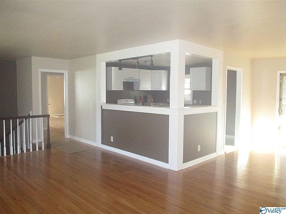 5th image of 1108 Oster Dr NW