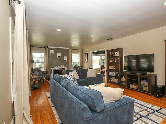 5th image of 6038 Palm Ave