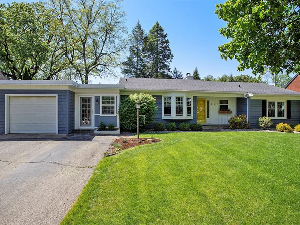 227 W Westwood Dr, Kalamazoo, MI 49006