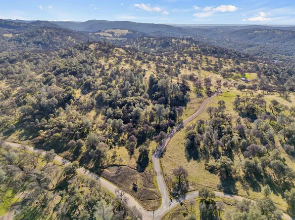23100 Inch By Inch Rd, Grass Valley, CA 95949