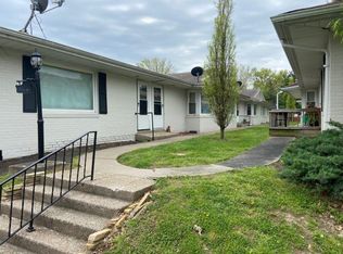 413 W Main St, Carbondale, IL 62901