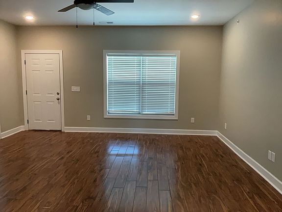 2nd image of 145 Bruin Dr #223