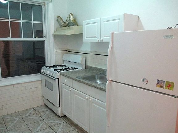 3rd image of 3013 85th St #2