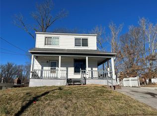 8601 Wales Rd, Saint Louis, MO 63121