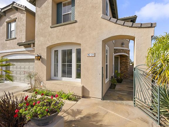 5th image of 4221 Shorepointe Way