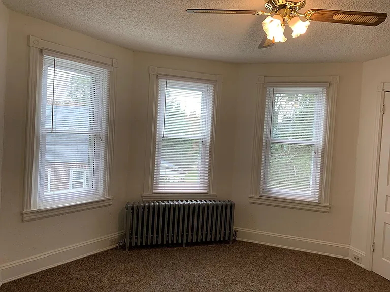 339 Wanamaker Ave #2 — Photo 14