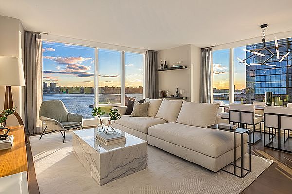 1st image of 675 W 59th St #2204