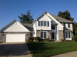 24080 Briarpatch Dr, Olmsted Falls, OH 44138