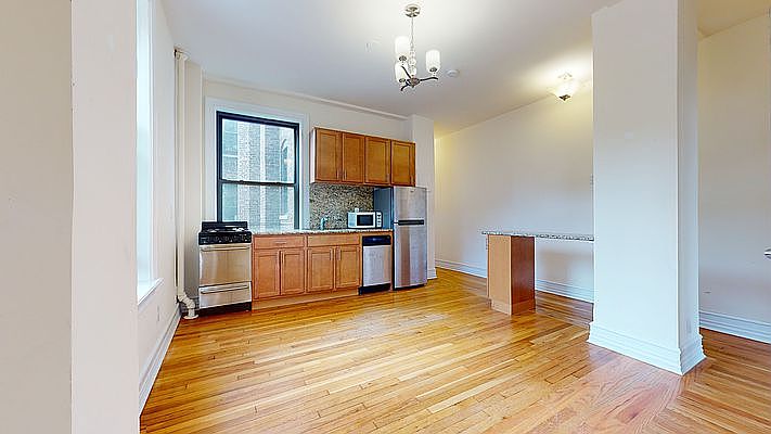 1st image of 324 W 84th St APT 81