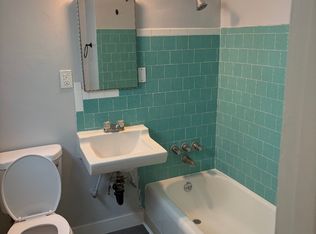 7358 Neo St #B, Downey, CA 90241