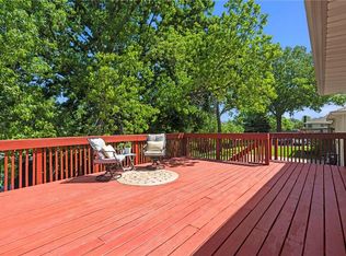 816 NE Swann Rd, Lees Summit, MO 64086