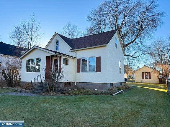 4th image of 2527 4th Ave E
