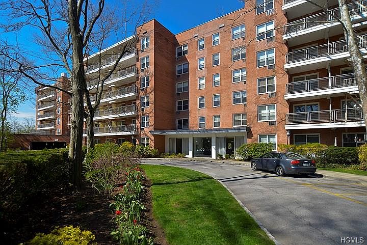 1st image of 177 E Hartsdale Ave APT 3V