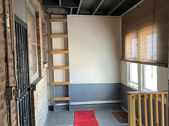 5th image of 8352 S Maryland Ave APT 3
