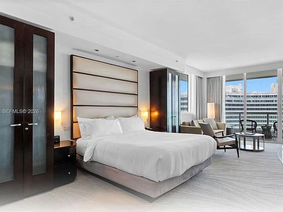 4th image of 4391 Collins Ave #1001