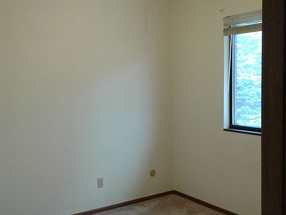 4th image of 5121 25th Avenue Ct APT 8