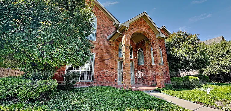 6725 Grant Ln — Photo 1
