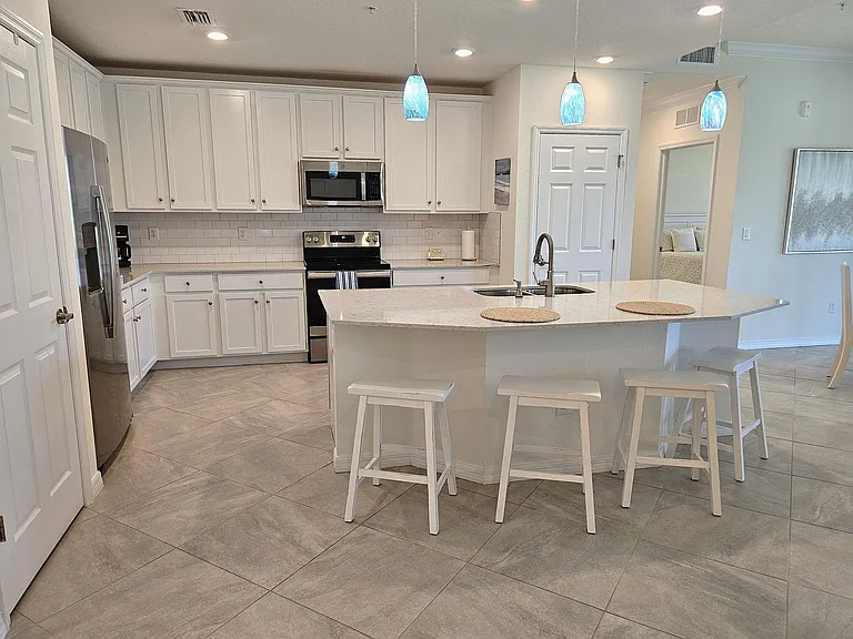 10042 Crooked Creek Dr #103 — Photo 7