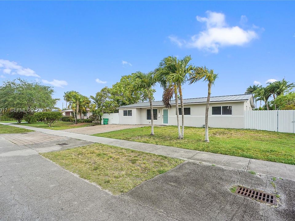 1st image of 10501 SW 53rd St