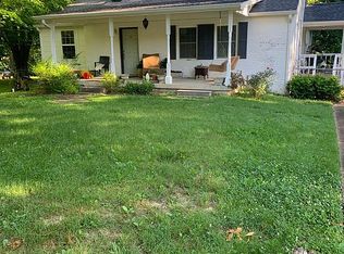 225 Draper Ave, Greenbrier, TN 37073