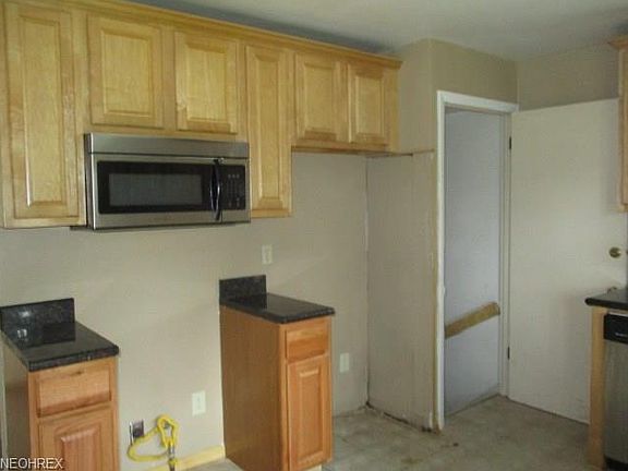 5th image of 12408 Bangor Ave