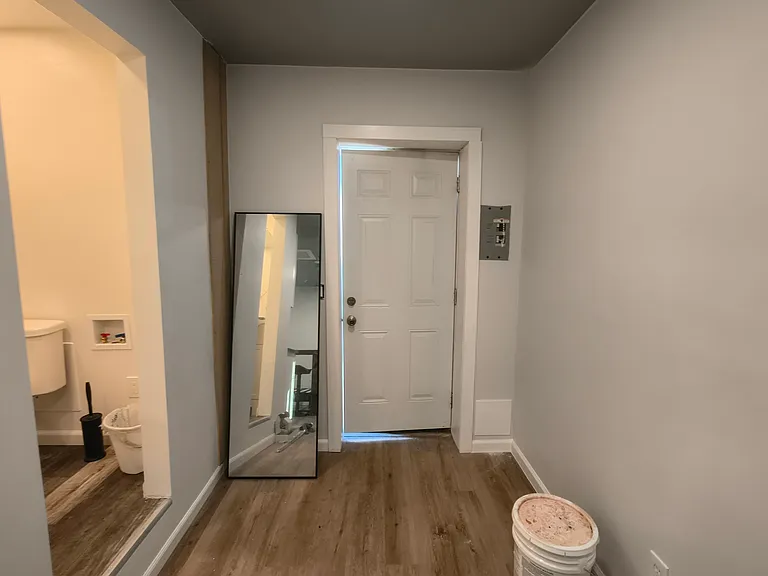 1827 Harding St #2 — Photo 5