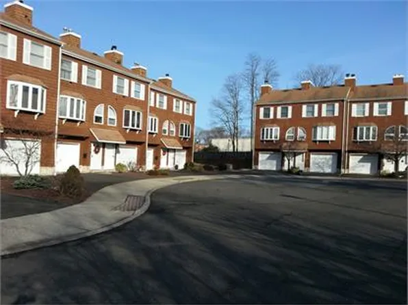777 Jefferson Ave #203, Rahway, NJ 07065