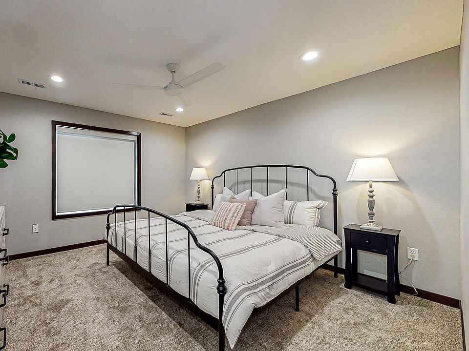 1047 NW Lexi Ln, Waukee, IA 50263 Zillow