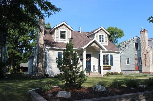1st image of 3912 Yosemite Ave S