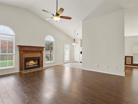 5th image of 2952 Timber Creek Trl