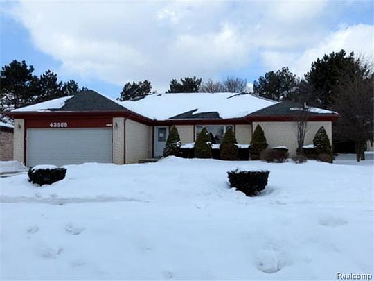 1st image of 43569 Sunnypoint Dr